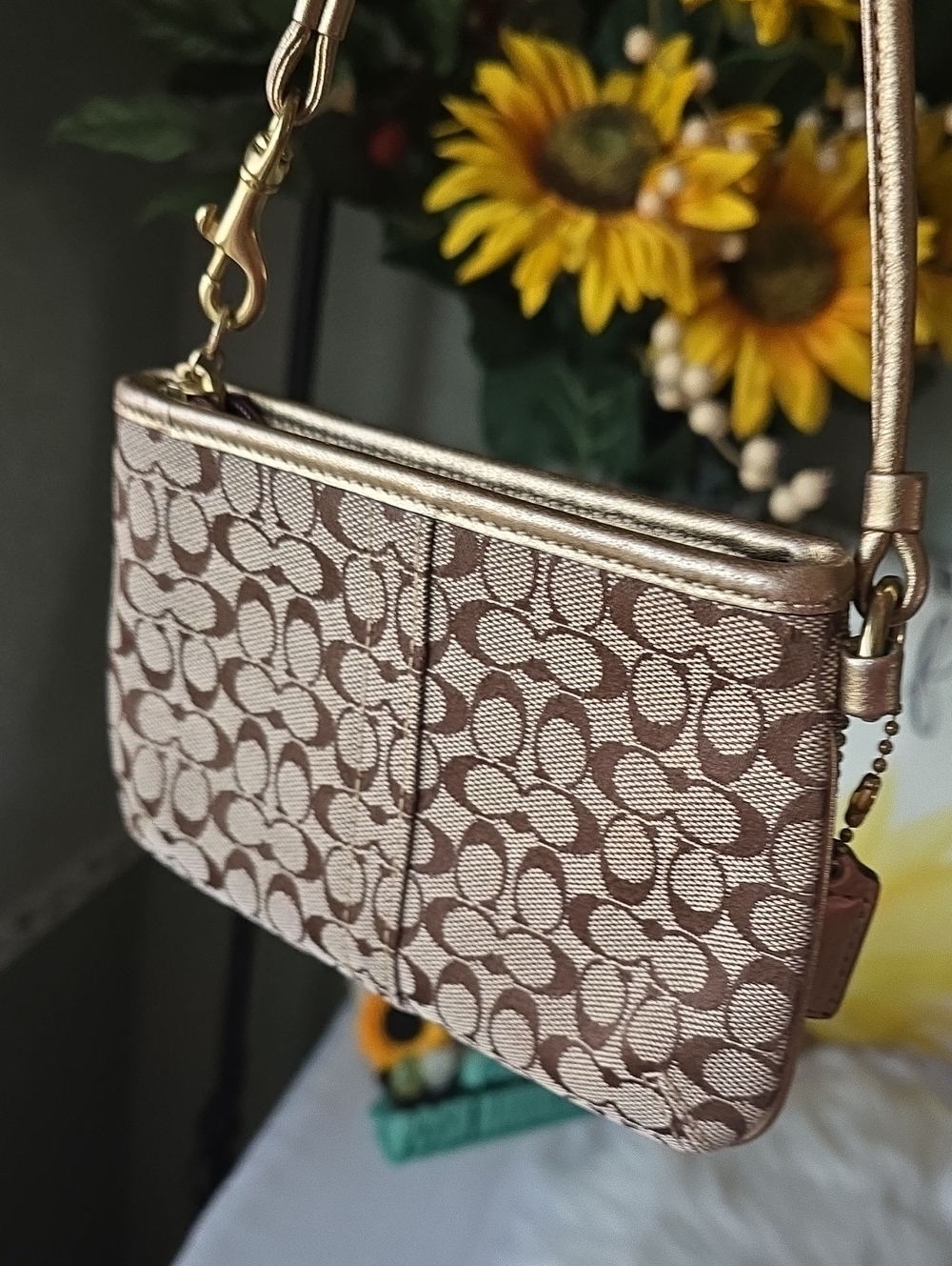 Coach Tattersall Signature Brown and Gold Wristlet With Hangtag In EUC - Picture 4 of 14